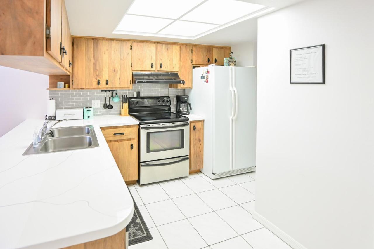 Satellite Beach Townhome With Patios 2 Mi To Beach Eksteriør billede